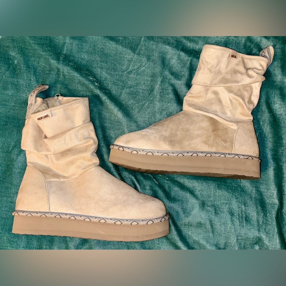 ☃️MUKLUKS☃️SHEARLING BOOTIES - Picture 3 of 8